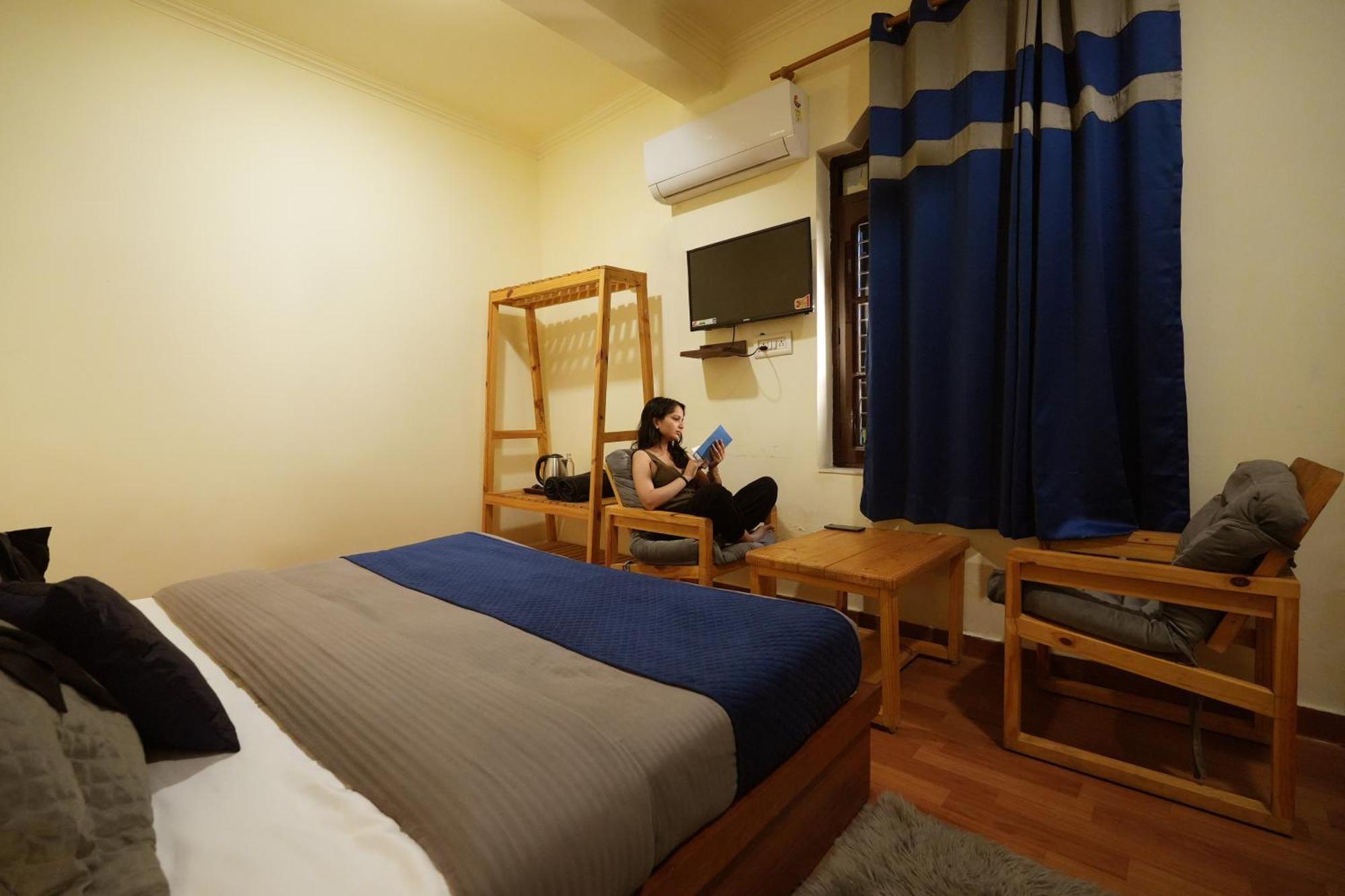 Shalom Backpackers Rishikesh Hostel Szoba fotó